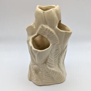 Niloak Vintage Tulip Vase Cream MCM Art Deco Arkansas Pottery Flower Planter 7in